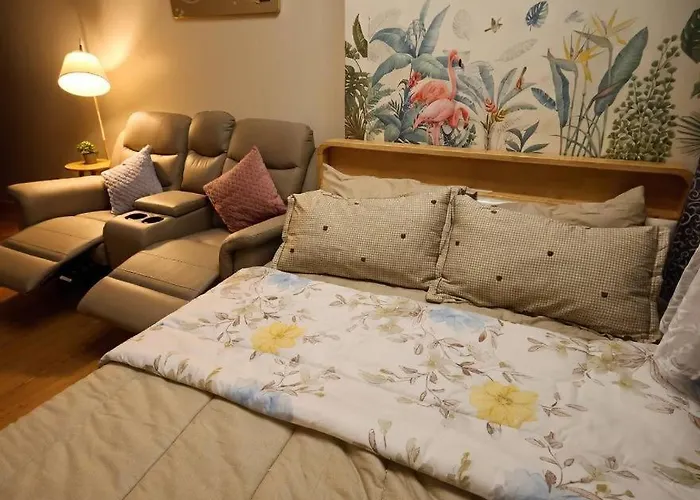 Aparthotel Private Cinema Staycation Recliner Pool With Jacuzzi Manila
